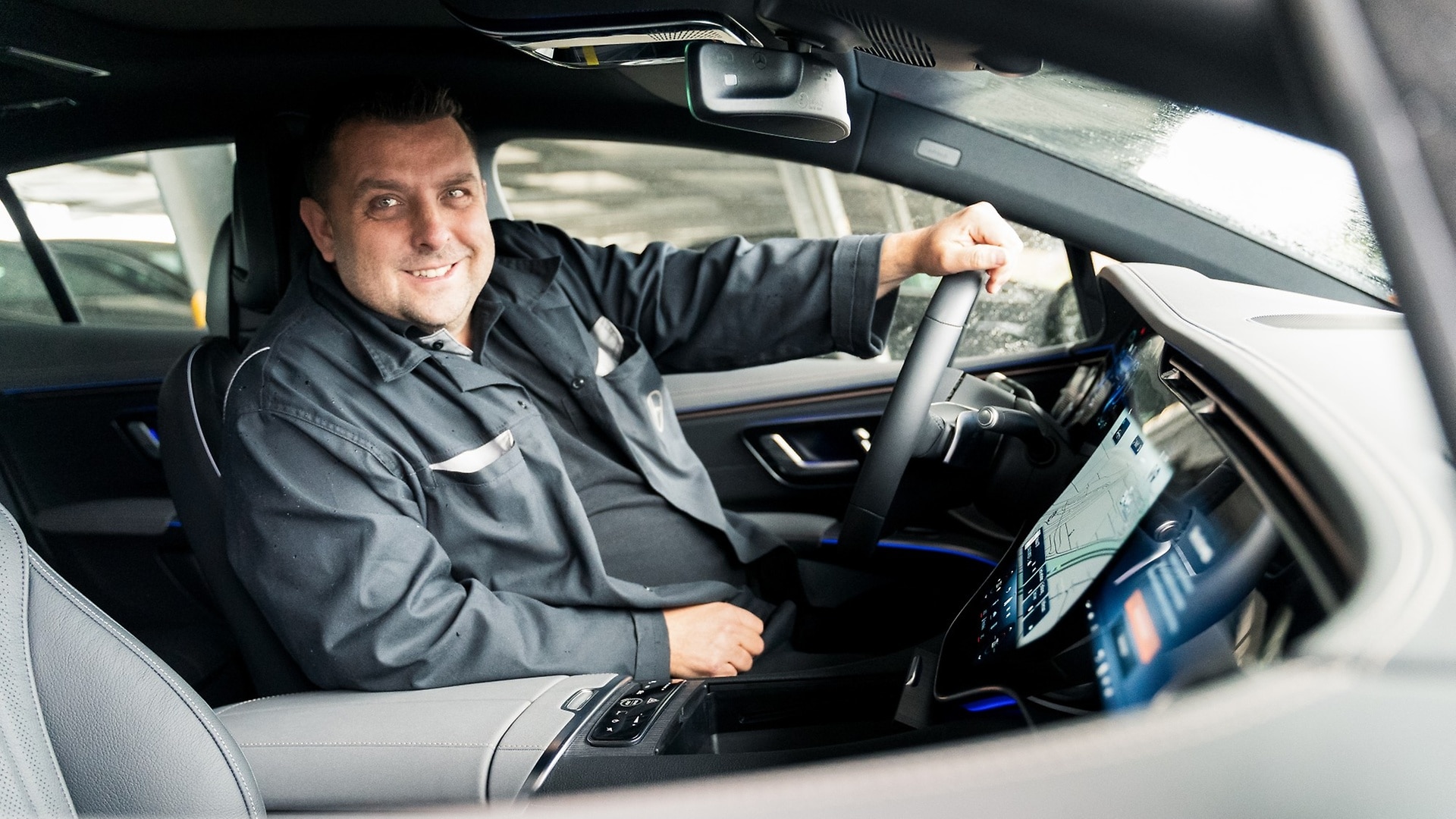 Klaus Thut ist Meister in der Fahrzeugbereitstellung/ -verladung
