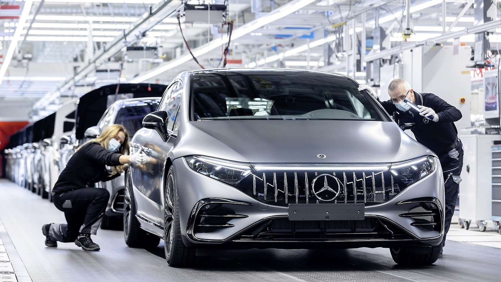 Mercedes-Benz prepares car production network for new electric portfolio.