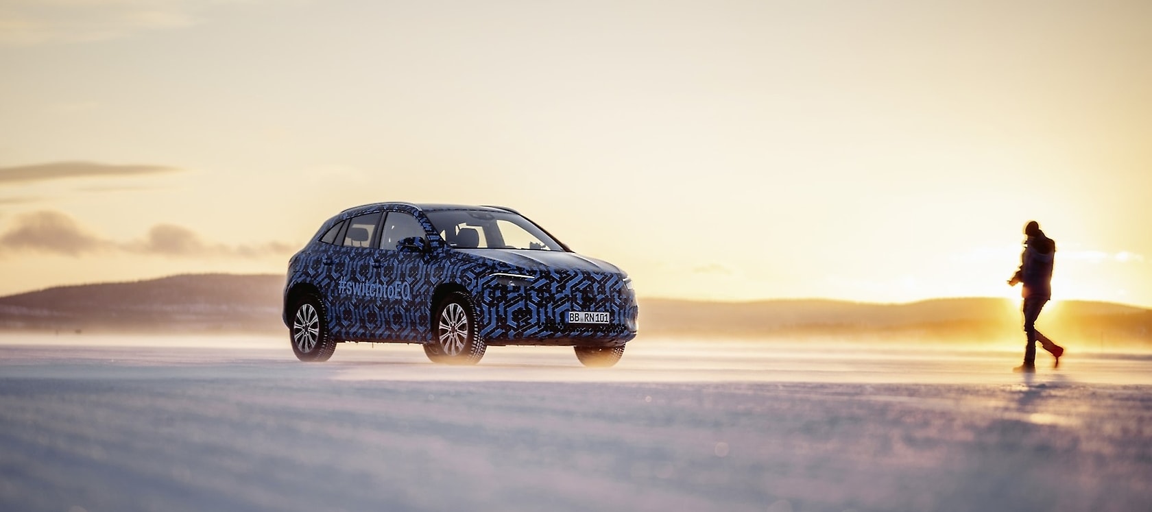 Mercedes-Benz EQA prototype during the winter test in Sweden.