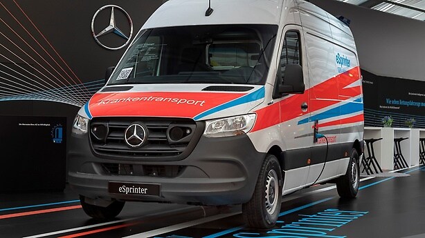 Fully electric for rescue services: eSprinter KTW.