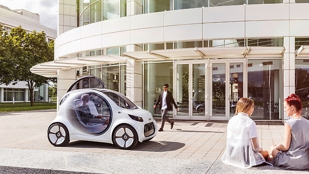 Vollautonom, kommunikativ, personalisierbar, sehr kompakt und elektrisch: Der smart vision EQ fortwo ist die Vision eines Carsharing-Fahrzeugs für die Stadt von morgen.