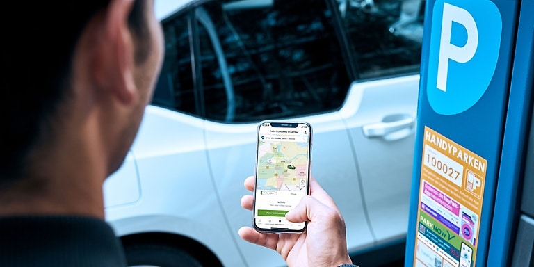 Both shareholders, BMW Group and Daimler Mobility AG, have evolved PARK NOW Group into a global provider of digital parking services.