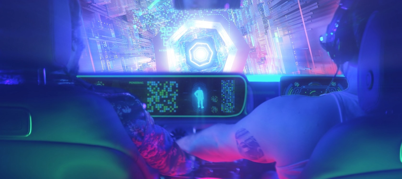 PIONEERING. In-Car Gaming.