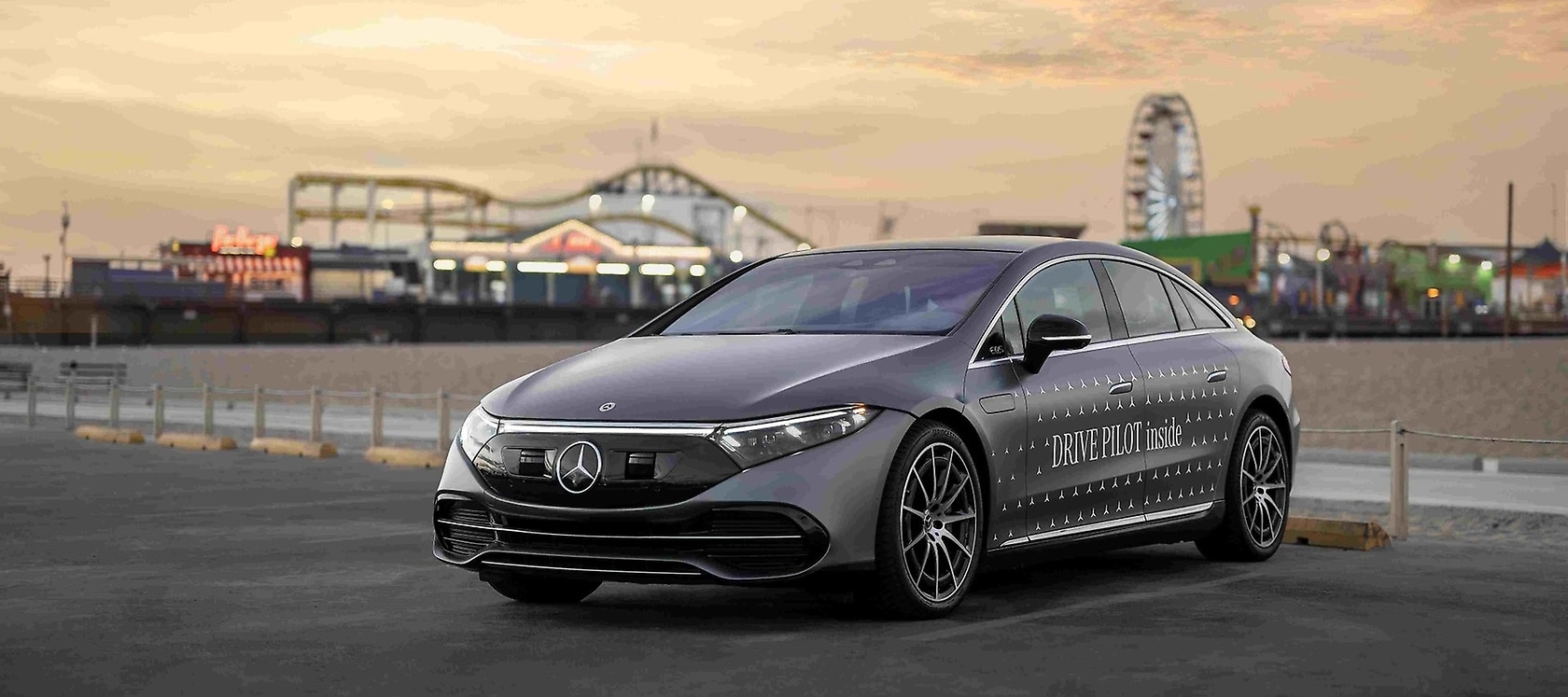 Mercedes-Benz kündigt DRIVE PILOT Verkaufsstart in den USA an.