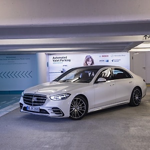 Daimler Bosch Apcoa Automated Valet Parking AVP S-Class.