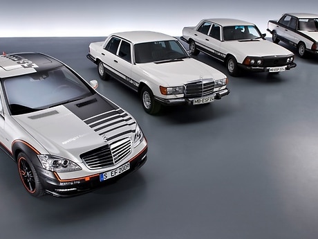 Mercedes-Benz Experimental Safety Vehicles ESV 2009 (2009), ESV 24 (1974), ESV 22a (1973), ESV 13 (1972) – l. to r.