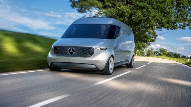 The windshield of the Vision Van curves into the side walls like a high-tech visor. Reversing cameras replace the classic rear-view mirrors.