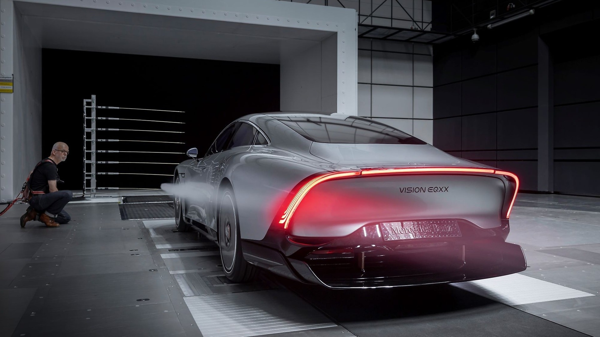 The Mercedes-Benz VISION EQXX in the wind tunnel.