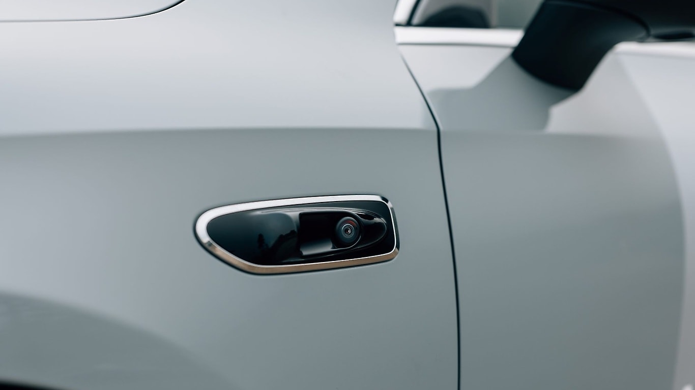 MB.DRIVE ASSIST PRO: Navigation and driving assistance merge | Mercedes ...