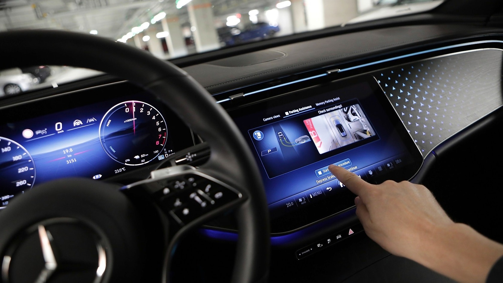 Mercedes-Benz improves automated parking.