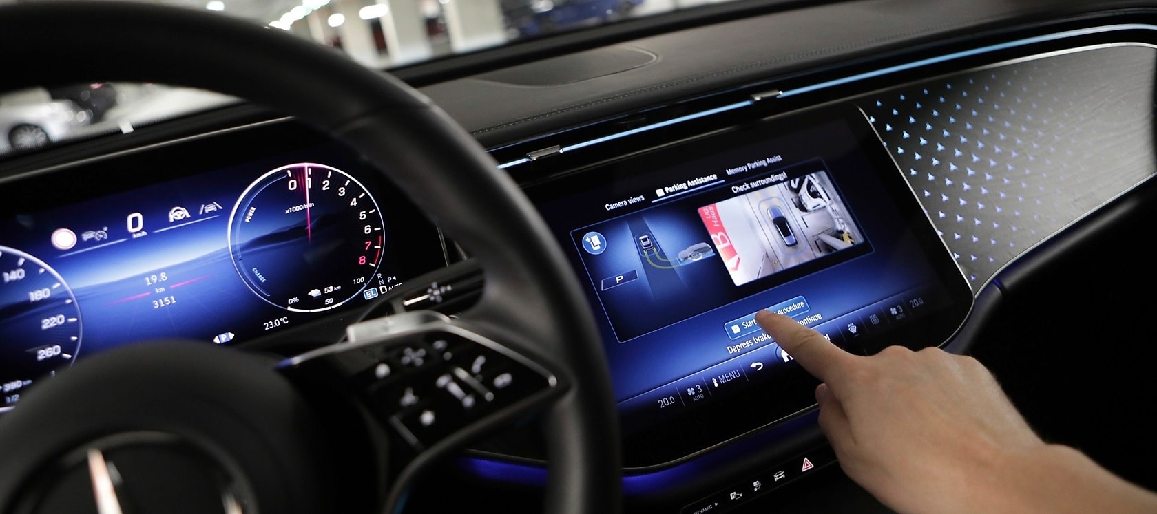 Mercedes-Benz verbessert automatisiertes Parken.