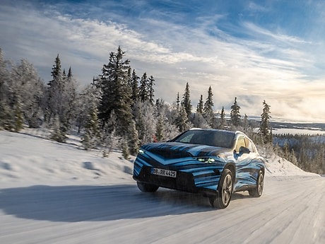Wintertesting in Schweden, Arjeplog 2025: Der neue GLC mit EQ Technologie.