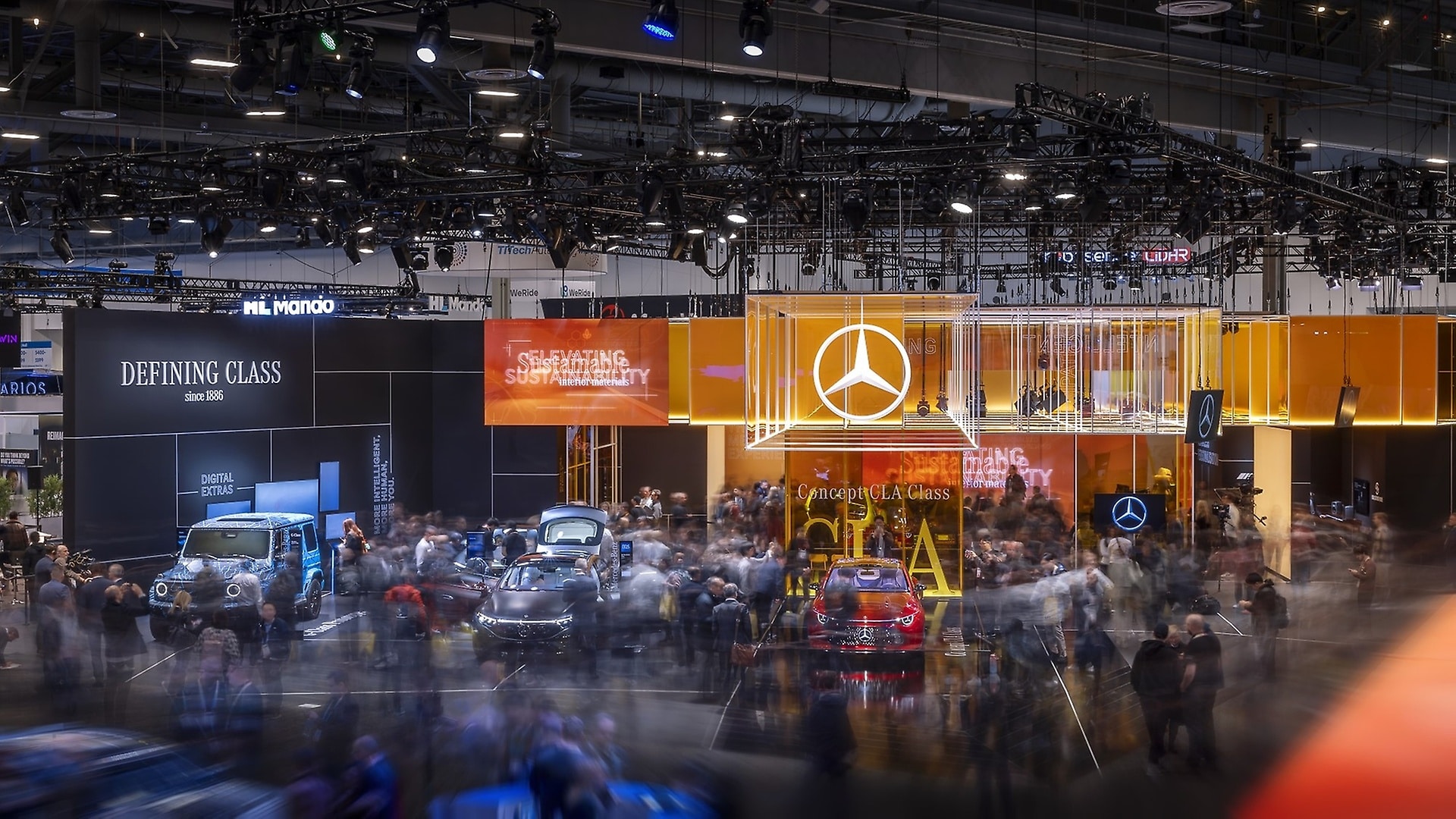 Auf der CES 2024 präsentiert Mercedes-Benz eine Reihe bahnbrechender digitaler Fortschritte, die das Kundenerlebnis verändern werden – im Fahrzeug und darüber hinaus. 