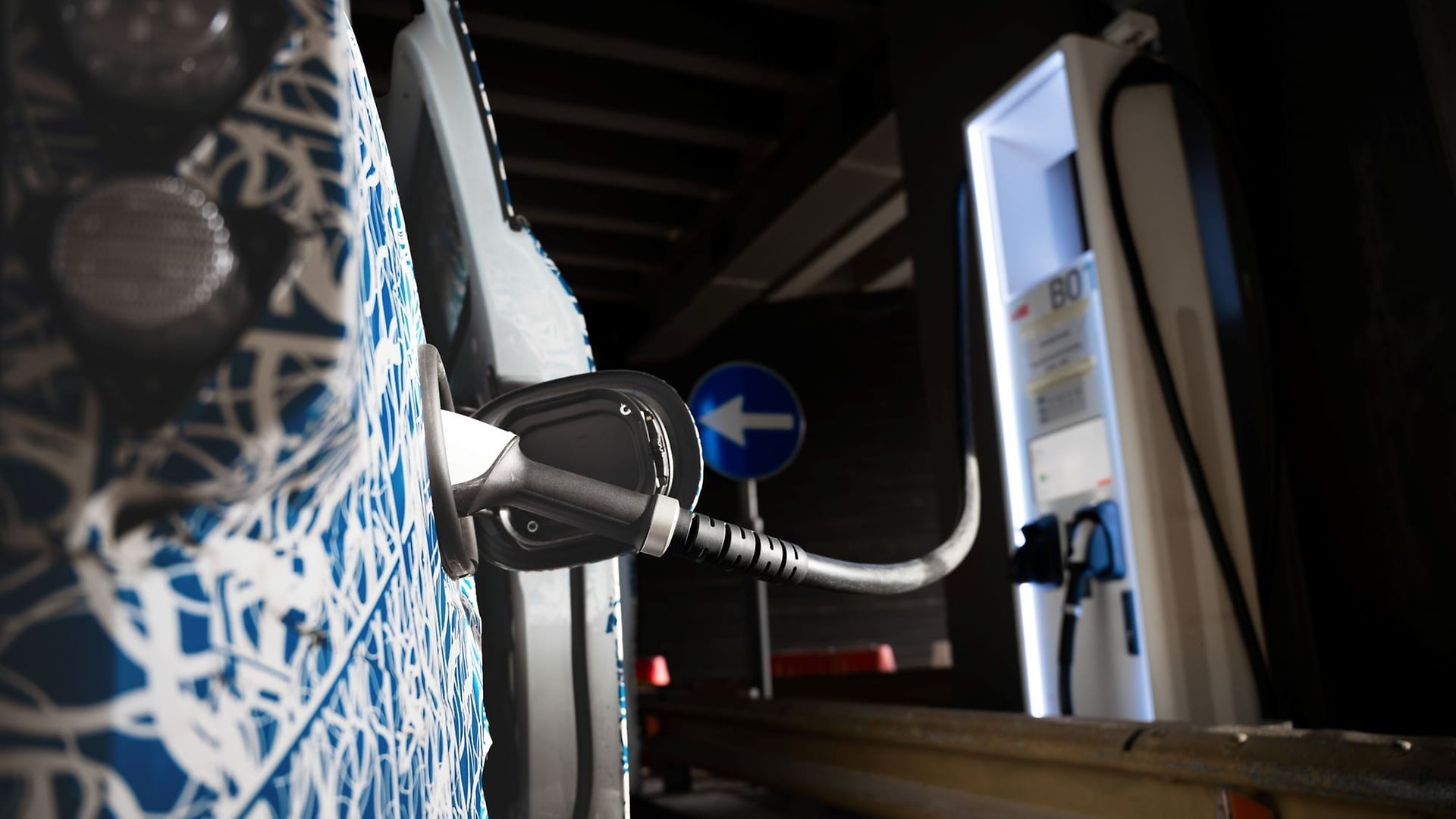 From Stuttgart to Rome, the VLE showed the efficiency of the new Van Electric Architecture on a long-range journey.