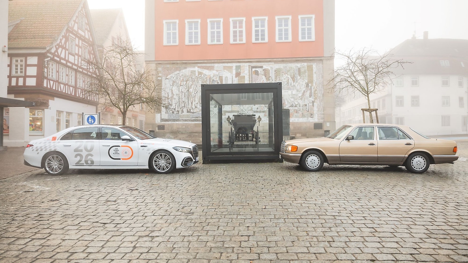The city Schorndorf is Gottlieb Daimler’s birthplace, in which a glass cube housing the 1886 Daimler Motor Carriage can be found. The vehicle is considered the world's first four-wheeled automobile.