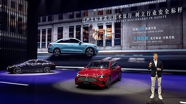 Oliver Thöne präsentierte die Weltpremiere des CLA mit langem Radstand und ist verantwortlich für Greater China, wobei er die Nachfolge von Hubertus Troska antritt. 