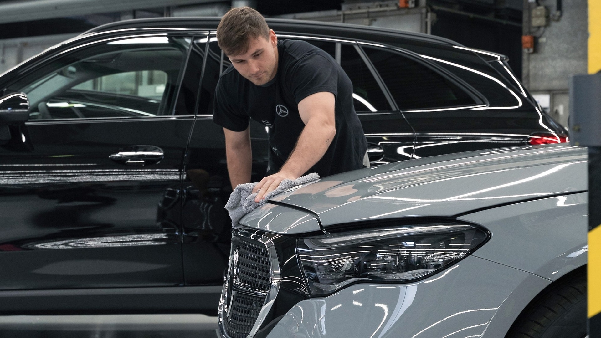 "Through my holiday job, I gain exciting insights into the product world of Mercedes-Benz, and I also receive a lot of support within our team in my daily work."