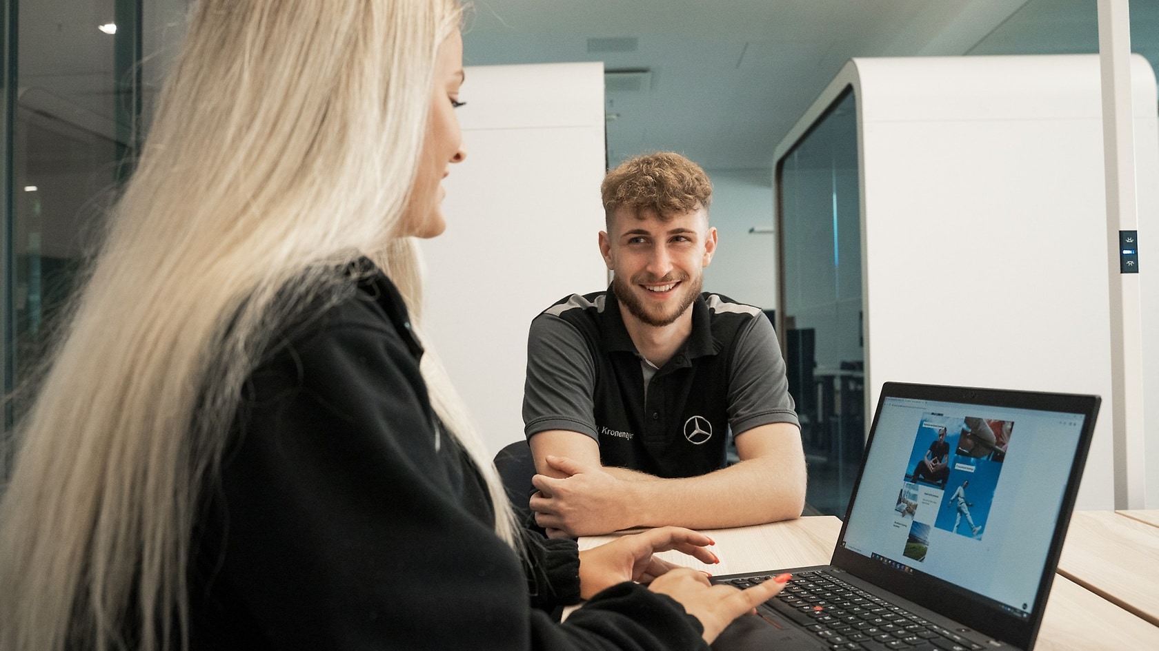 Stilvolle Azubi Fabian Schrottet Mercedes Bild