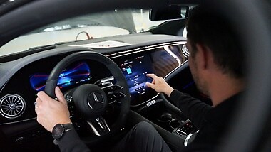 With his team, Fabian Sinram ensures that electric and hybrid vehicles on the road offer full performance.