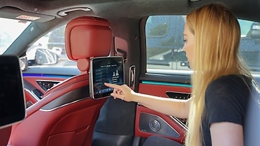 The needs of passengers also play an important role for Maxi Vogel in the design of the infotainment system.