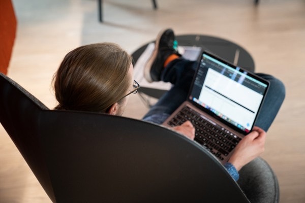 Using the cloud and dashboard, Dr. Thomas Albin and his team make measurement data easily accessible to vehicle developers.
