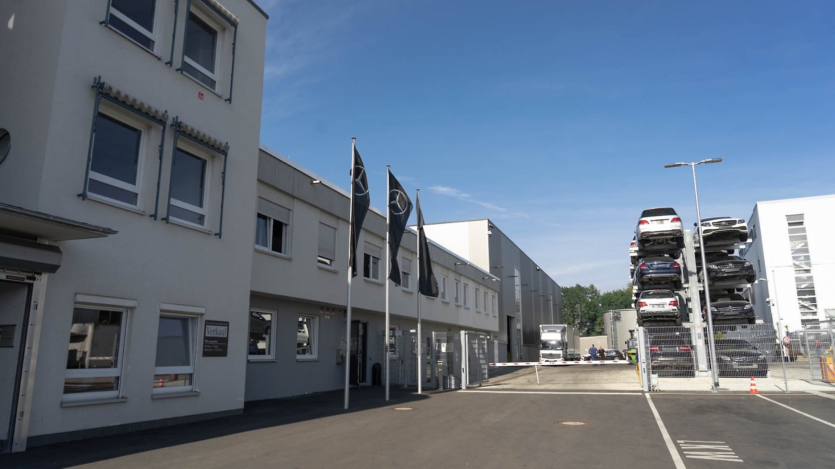 Mercedes-Benz Used Parts & Services GmbH, Neuhausen a. d. F | Mercedes