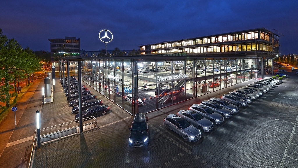 Stilvolle Mercedes Niederlassung Duisburg Bildernull