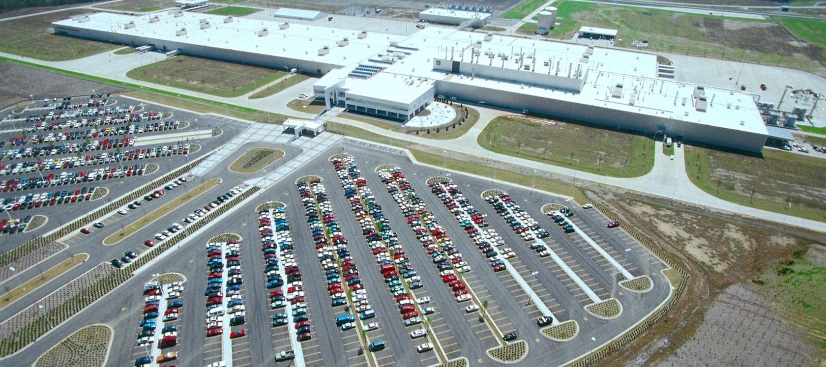 Built for the M-Class: The Mercedes-Benz plant in Tuscaloosa, Alabama/USA.
