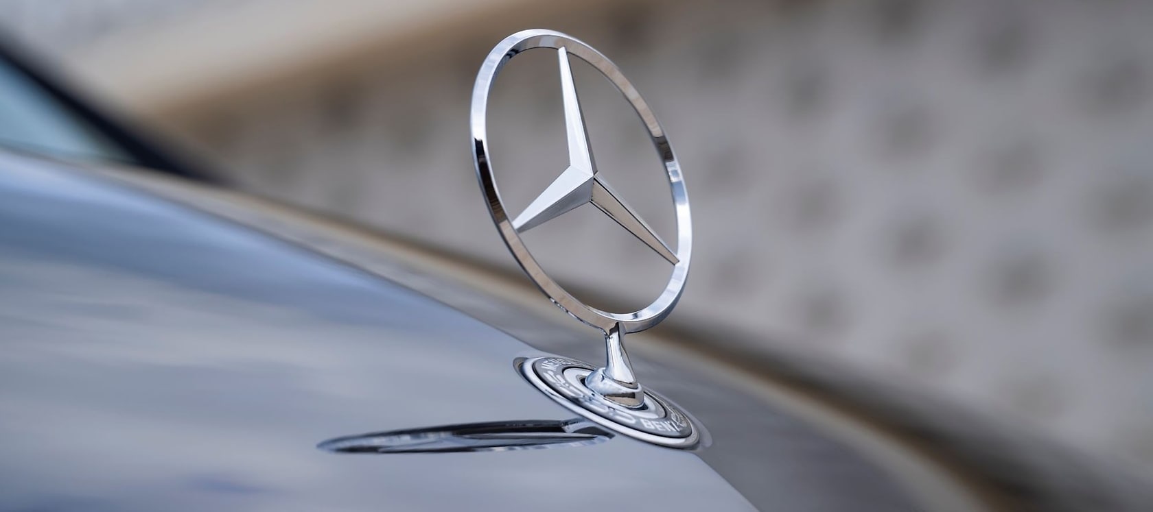 Mercedes-Benz star