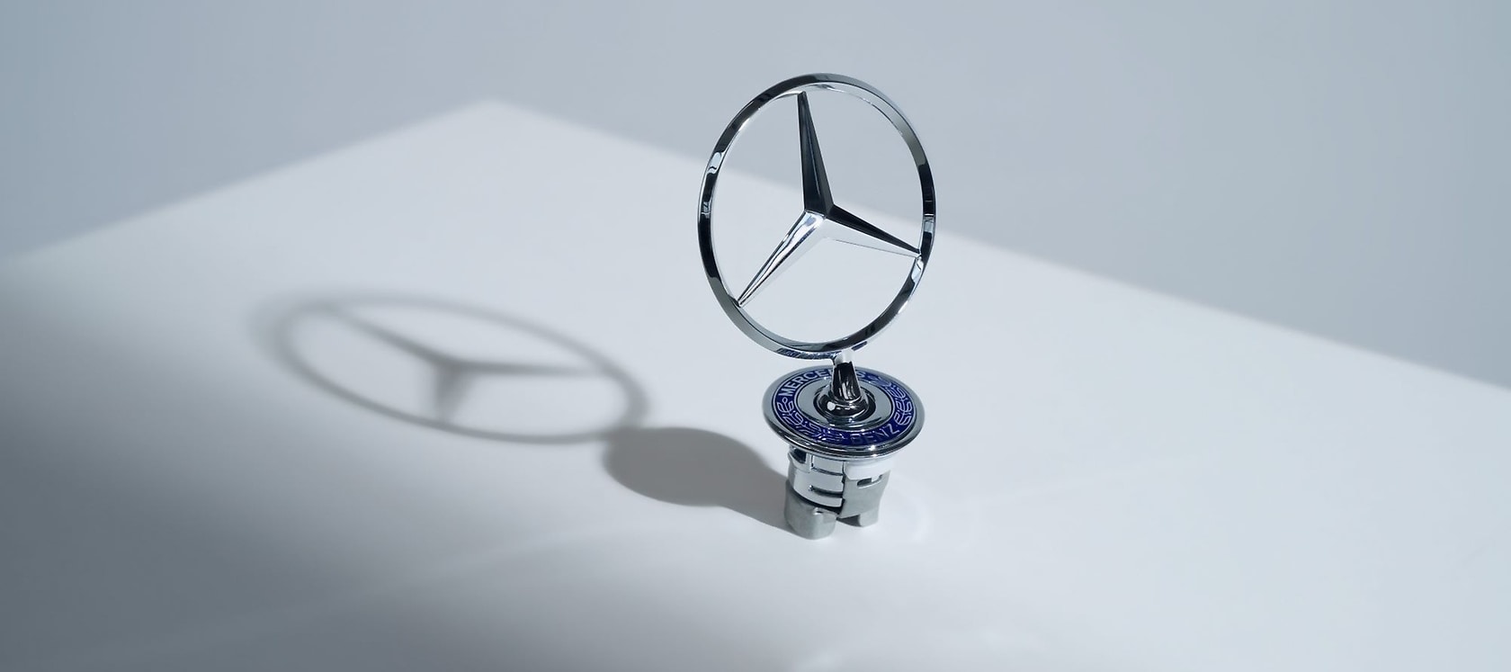 Mercedes-Benz star
