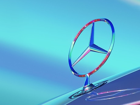 Mercedes-Benz Pride Stern.