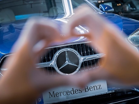 Ein Herz für Mercedes-Benz.