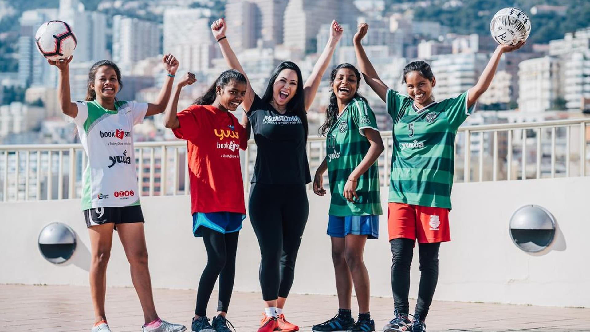 Mit Spaß am Fußballspiel vermittelt das Projekt YUWA jungen Frauen Selbstbewusstsein und gewann dafür den Laureus Sport for Good Award 2019.
