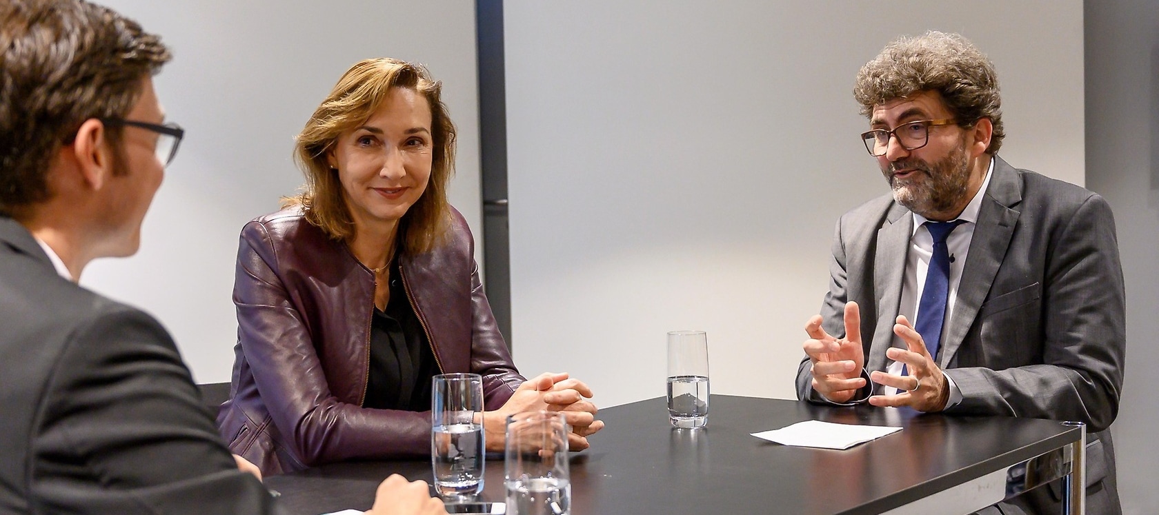 Renata Jungo Brüngger, member of the Board of Management of Daimler AG and Mercedes-Benz AG responsible for Integrity and Legal Affairs, and Michael Windfuhr from the German Institute for Human Rights