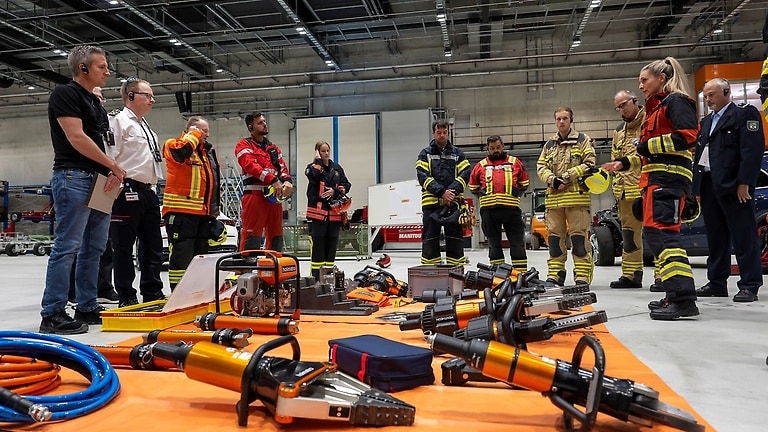Mercedes-Benz and European fire departments train together | Mercedes ...