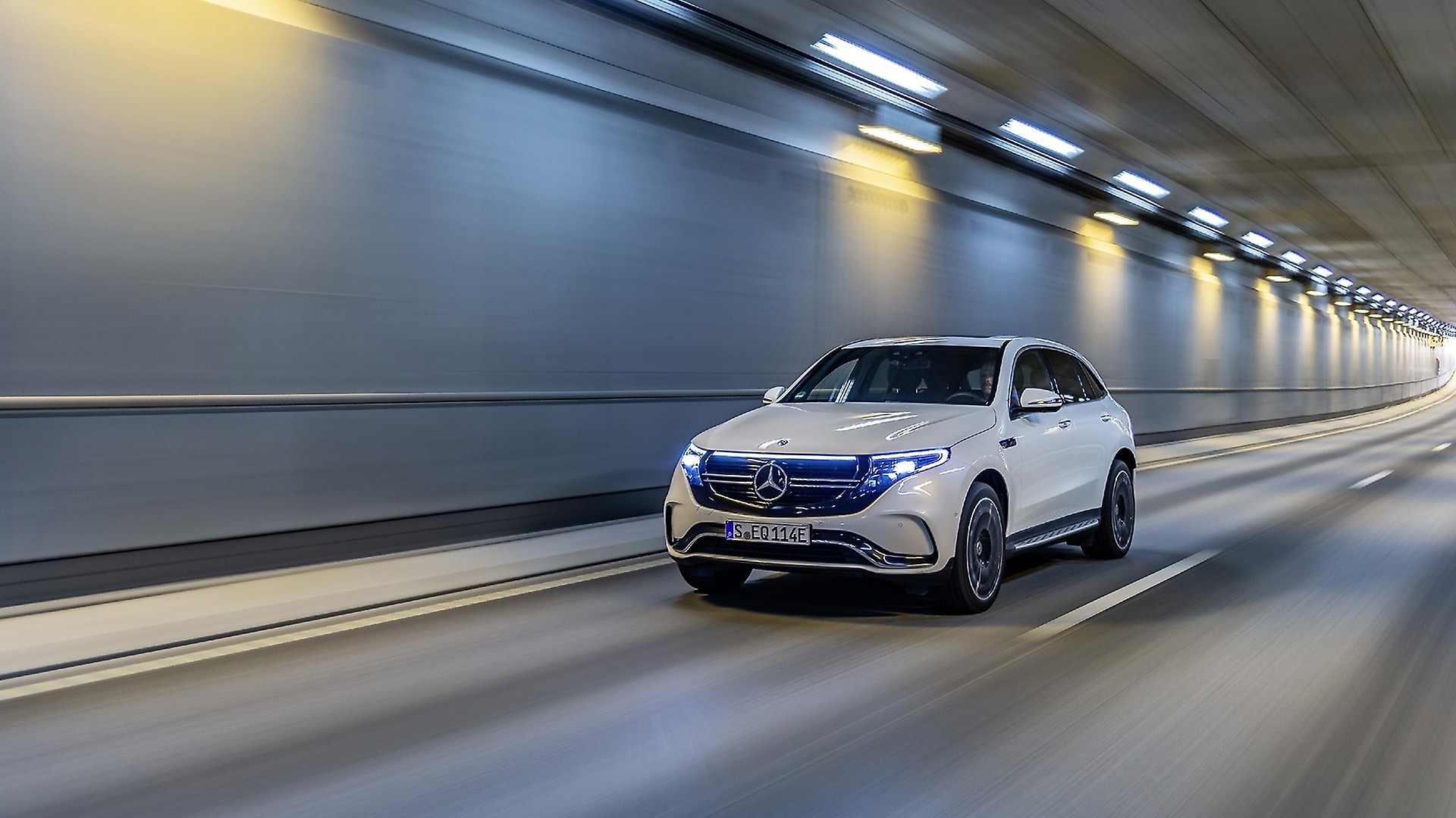 EQC 400 4MATIC (21,3 - 20,2 kWh/100 km; CO₂-Emissionen kombiniert: 0 g/km)**