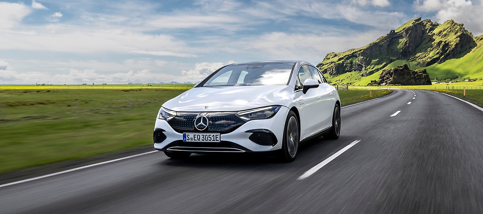 Mercedes-Benz EQE.