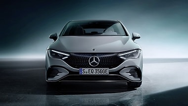 Mercedes-Benz EQE Black-Panel-Design.