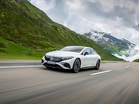 Mercedes-Benz EQS.