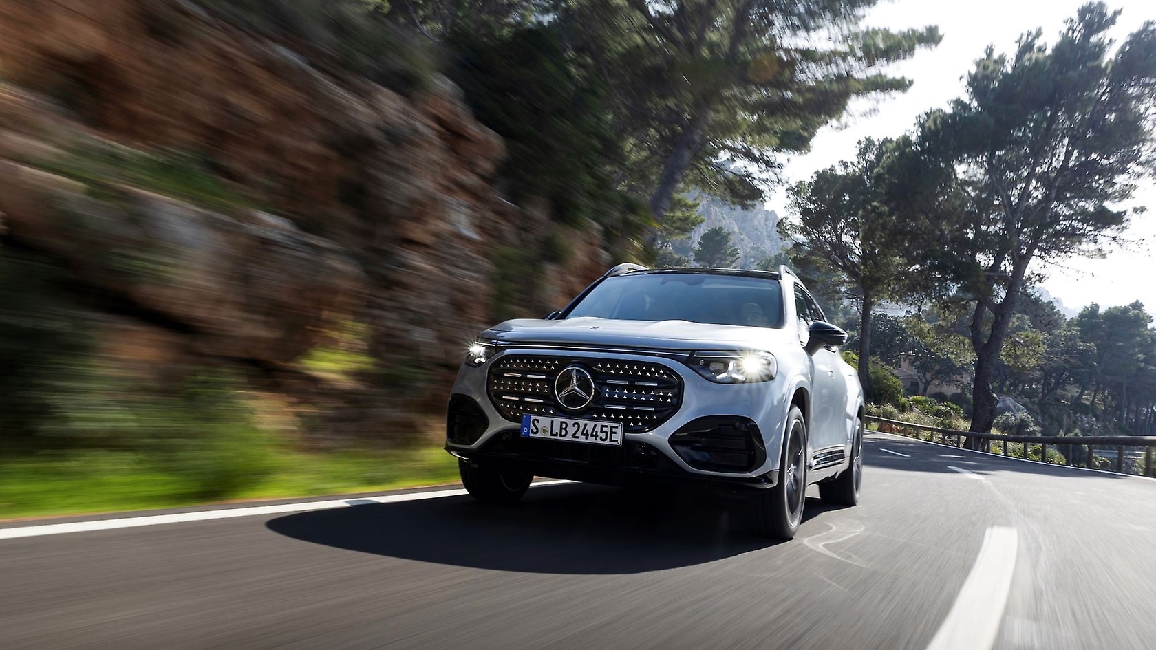 Mercedez Glp The all-new electric GLB. | Mercedes-Benz Group > Sustainability ...