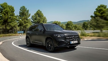 The all-electric Mercedes-Benz GLB. Energy consumption combined: 18.6-15.8 kWh/100 km | combined CO₂ emissions: 0 g/km | CO₂ class: A*.