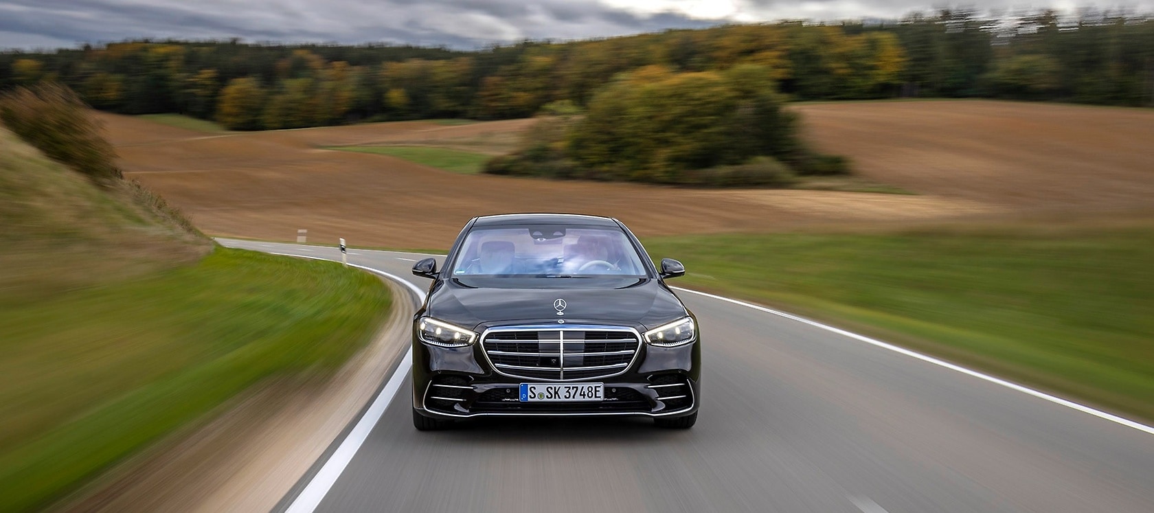 Mercedes-Benz S580.
