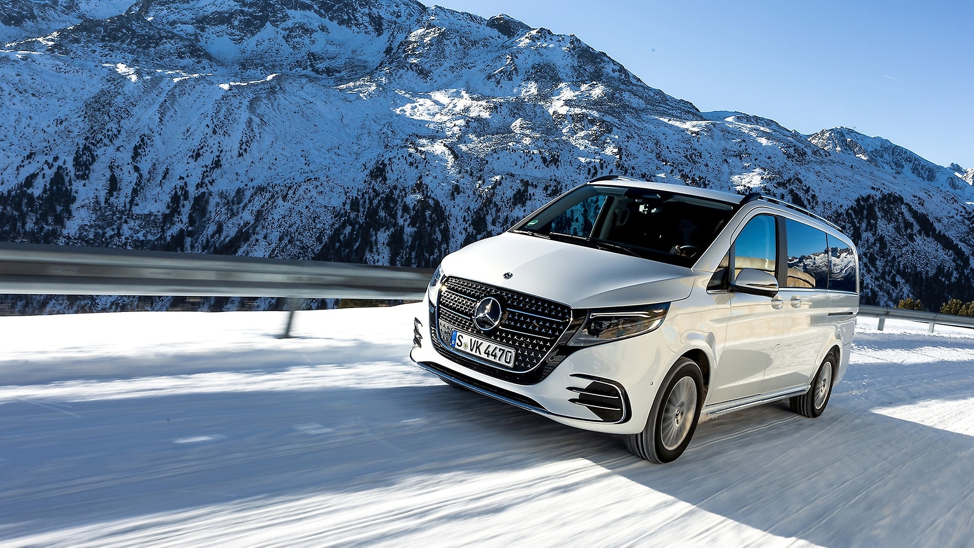 Mercedes-Benz V-Class.