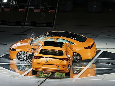 In the test, a CLA Shooting Brake with an electrified internal combustion engine collided with the driver’s side of a fully electric CLA – both vehicles were travelling at 56 km/h.