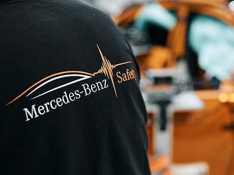 Long before a new Mercedes-Benz vehicle is subjected to a physical crash test, it has already completed extensive virtual testing. During the development process, every new model undergoes around 15,000 crash simulations.