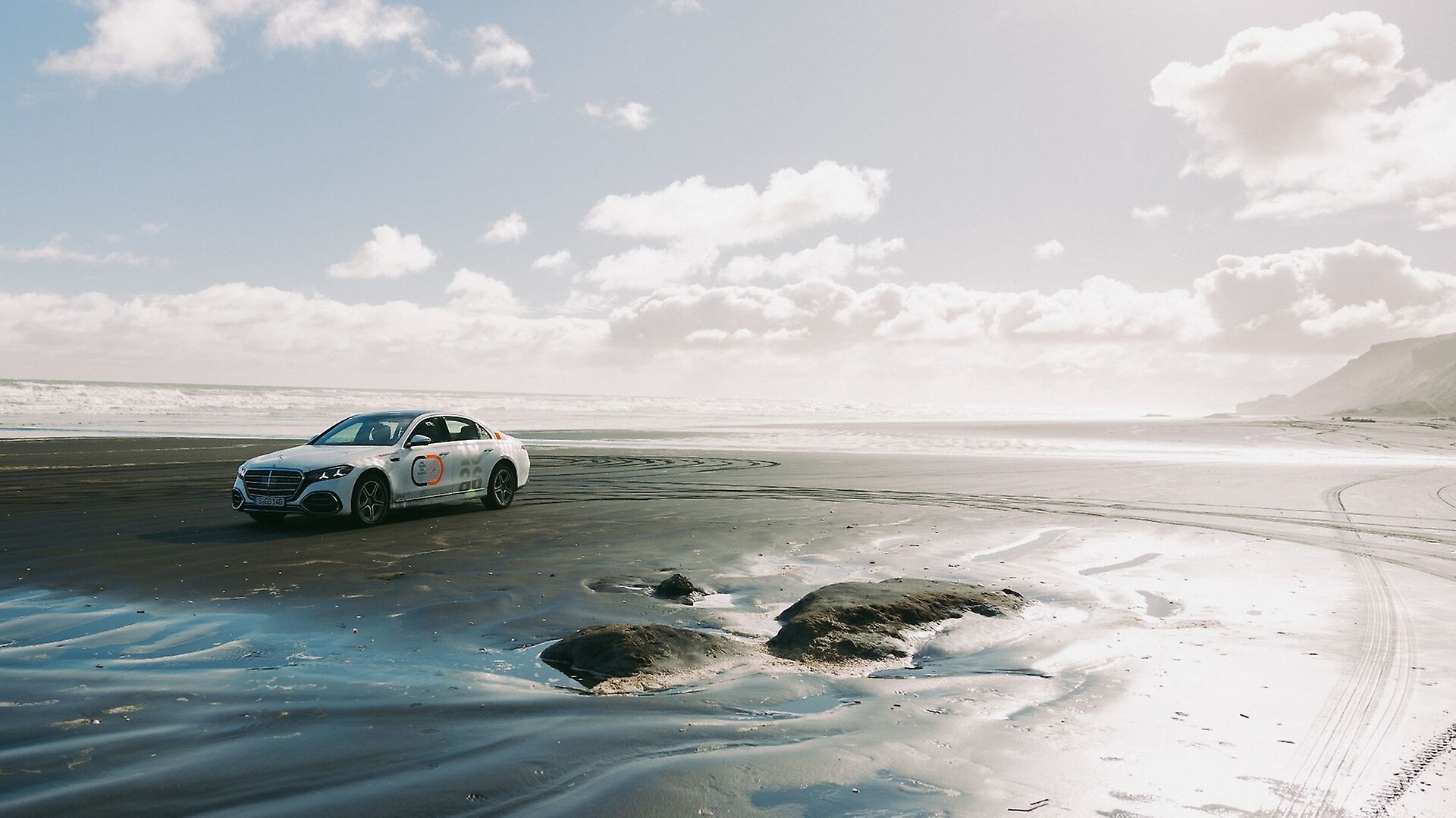 Die Neuseeland-Tour der S-Klasse geht weiter! Eindrücke vom Classic Meet (Ardmore Airport), Kariotahi Beach, Southward Car Museum und der Desert Road.