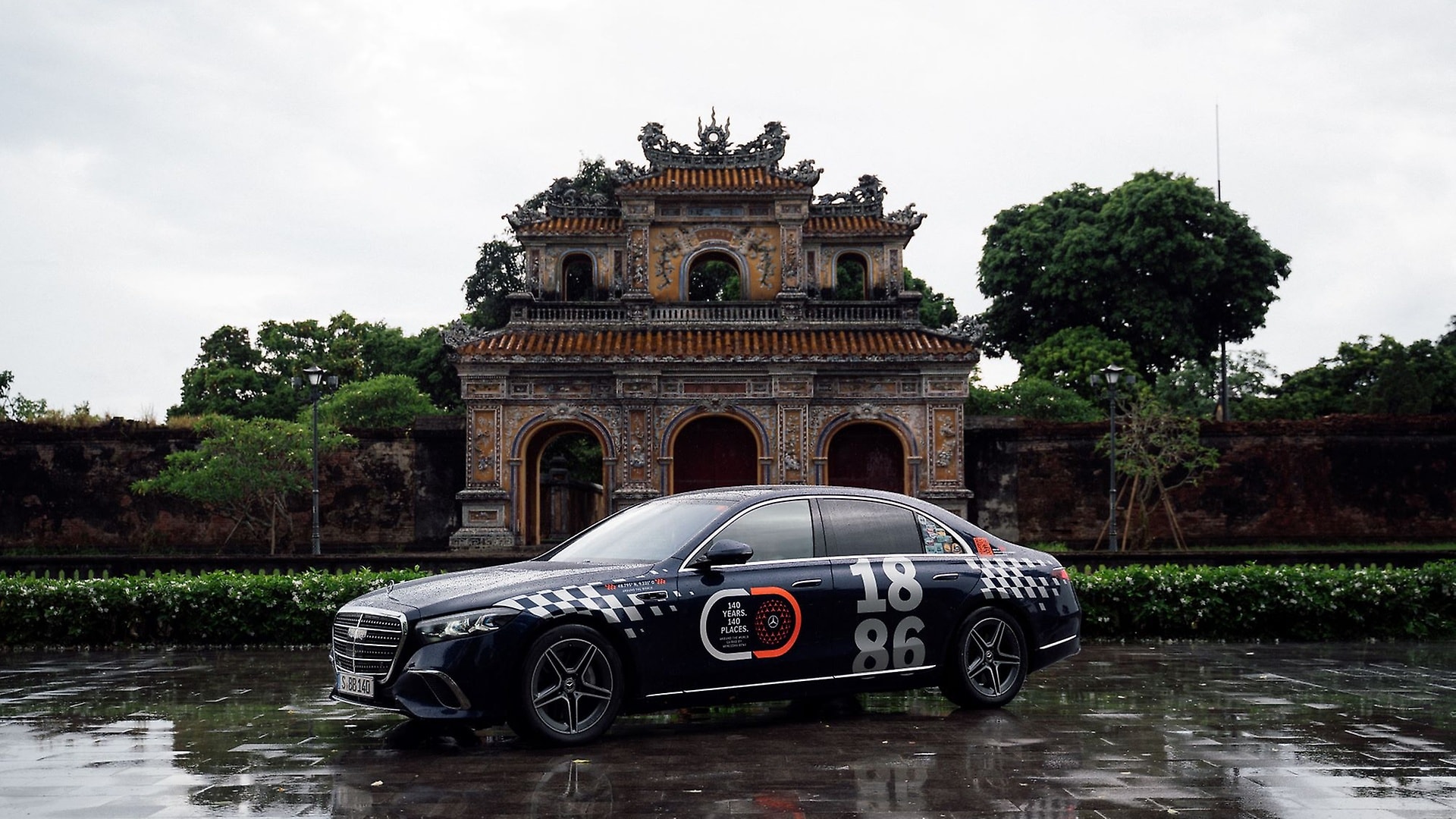 More Impressions of the S-Class in Vietnam, now with stops in Hanoi, Ninh Binh, Hue and Quang Binh.