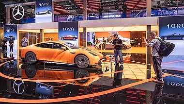 The Tomorrow XX technology programme makes its fair debut in Beijing. Building on the holistic, multi‑disciplinary approach demonstrated with VISION EQXX and CONCEPT AMG GT XX (Picture), it extends an XX technology programme across the entire product portfolio for the first time. 