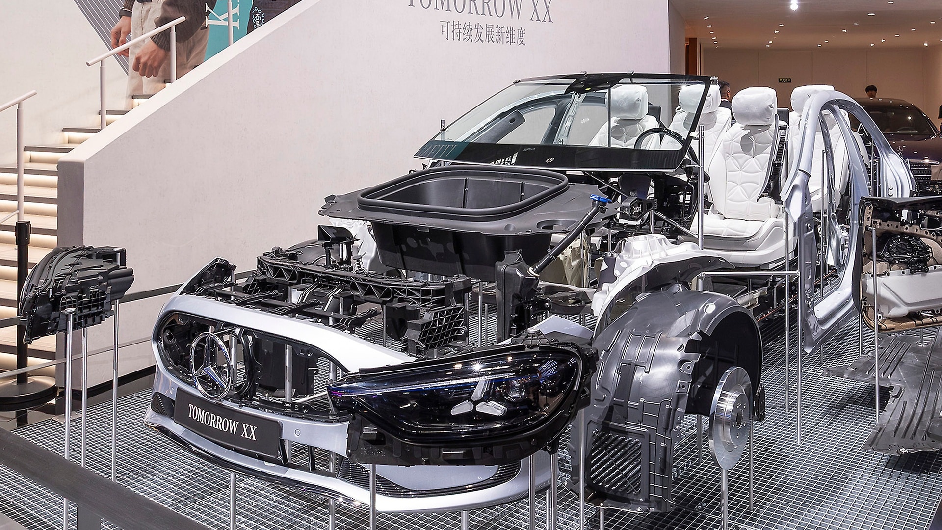 Tomorrow XX focuses on decarbonisation, resource use and circularity from the very start of the design phase to the end of a vehicle’s life. The exhibit showcases more than 40 components and materials, highlighting solutions already in use as well as technologies with significant potential to reduce a vehicle’s carbon footprint and increase the share of secondary materials.