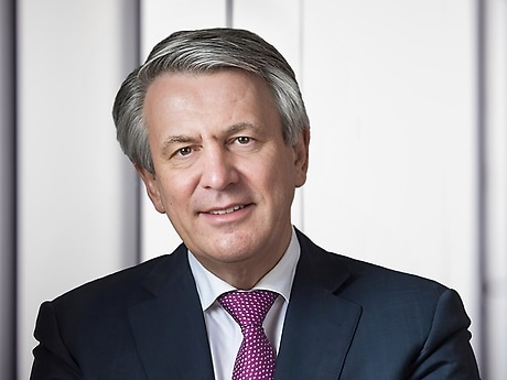 Ben van Beurden, Member of the Supervisory Board of Mercedes-Benz Group AG.